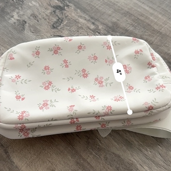 Other - Floral Print White and Pink Bag